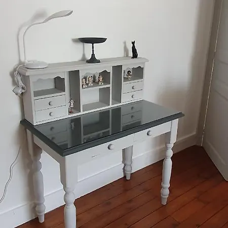 La De Constance Ле-Ман