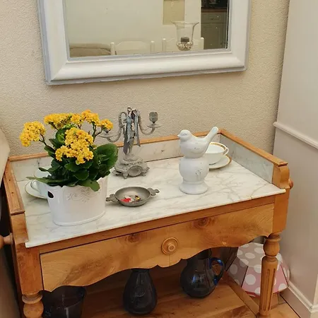 Bed & Breakfast La De Constance *