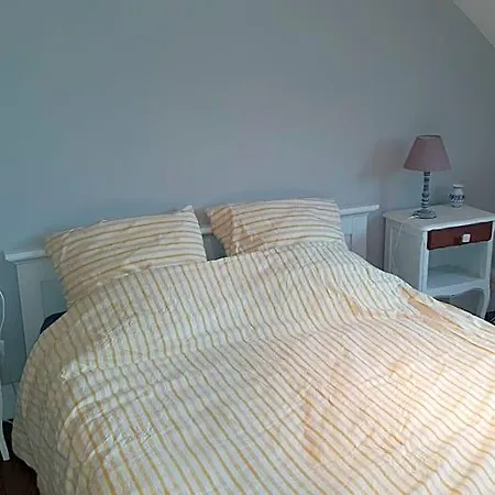 La Maison D`hôtes De Constance Alojamento de Acomodação e Pequeno-almoço Le Mans