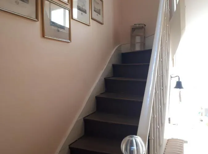 Alojamento de Acomodação e Pequeno-almoço La Maison D`hôtes De Constance Le Mans